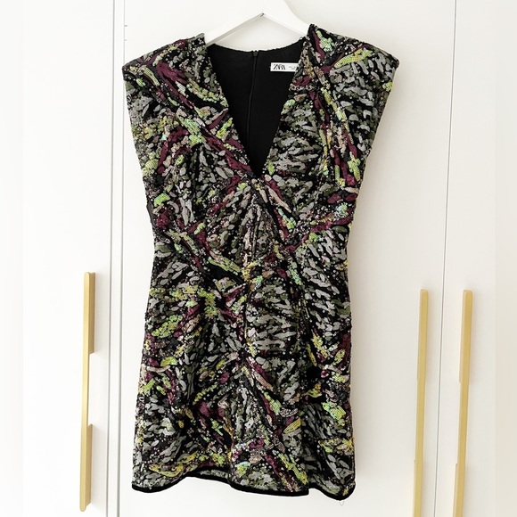 BNWOT Zara Sequin Mini Dress- Limited Edition - BLOGGER FAVOURITE - Picture 6 of 12
